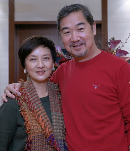 64岁邓婕近况曝光与张国立再婚33年为继子放弃生育