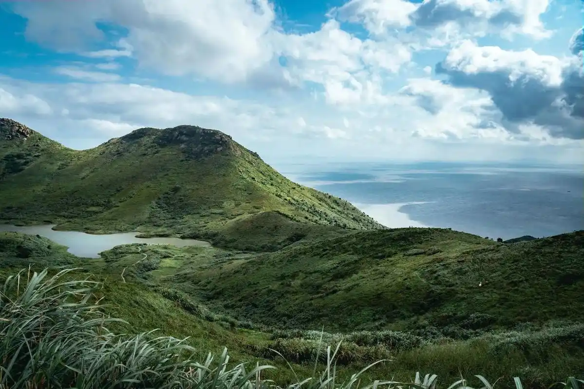 有一个岛屿.天湖泛光,海角晴空9415#中国十大最美海岛 #旅 - 抖音