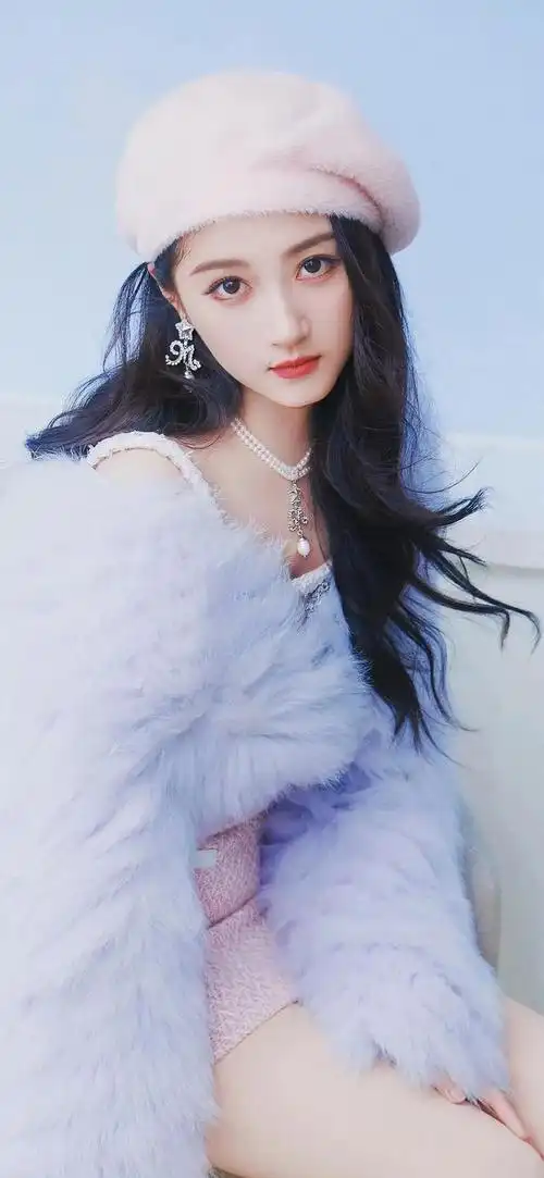 精选明星壁纸197关晓彤