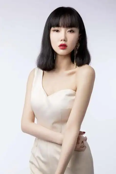 2022年丨黄龄经纪人丨到底是谁