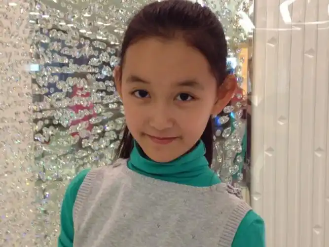 蒋依依是中戏校花?