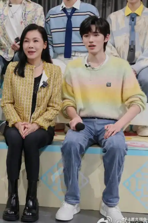 田震点赞宋亚轩个人单曲预告