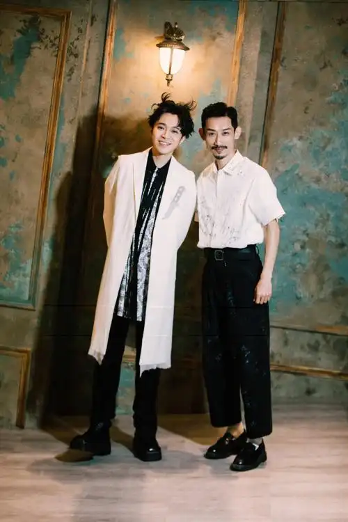 吴青峰新专辑谢幕mv即将上线 紧接线上演唱会后释出