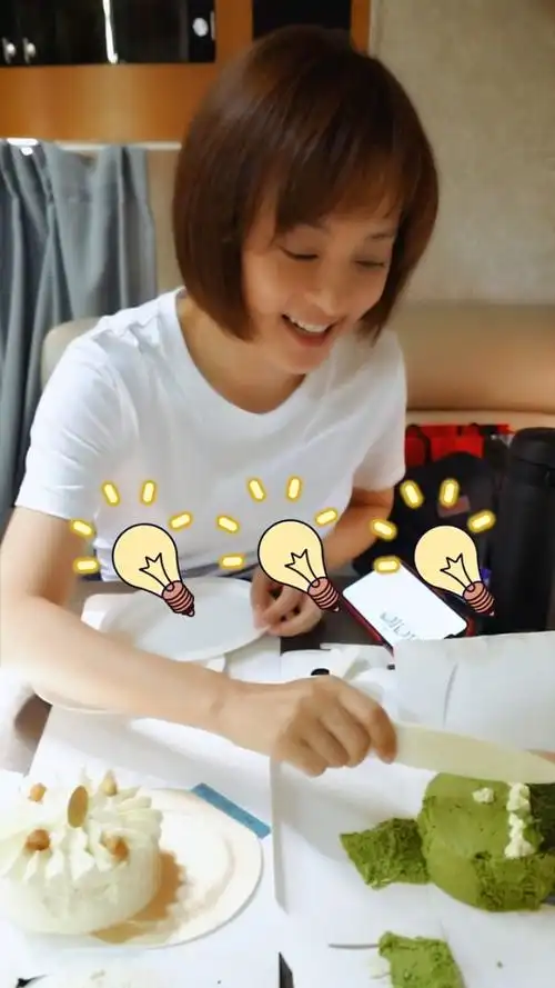 孙俪吃蛋糕日常许愿:要胖大家一起胖