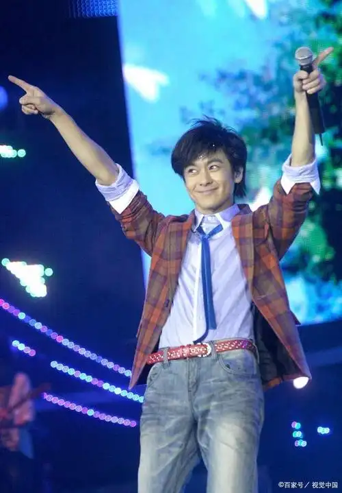 林志颖车祸脸部受伤,不老男神一定要早日康复