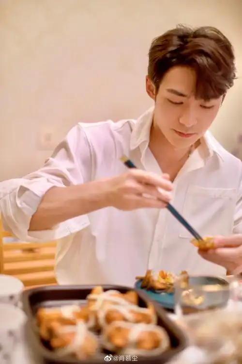 周末快乐!肖慕尘超话#终于到周五