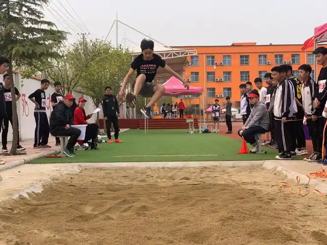 临沂圣陶高级中学——2019年春季运动会