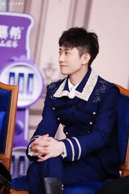 张一山曾少年##张一山浴血荣光