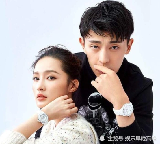 邓伦李沁官宣恋情工作室带头换情侣头像作背景网友太般配