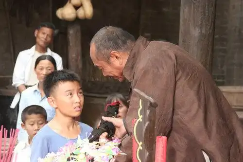 《百鸟朝凤》小黑马郑伟 与陶泽如共拼演技