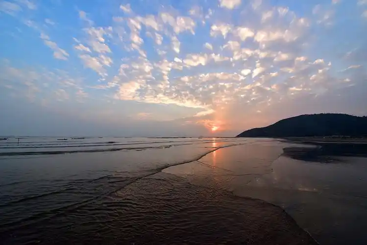 珠海三灶银沙滩日落