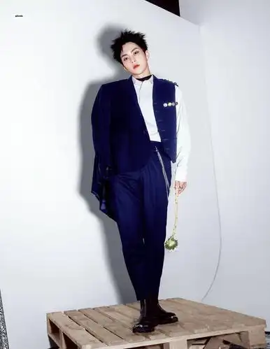 给跪!xiumin上色版预告照也太惊艳了吧