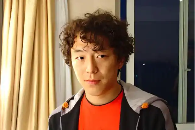 小欧给黄渤2.4万交学费,多年后,黄渤:给100亿都不换老婆!