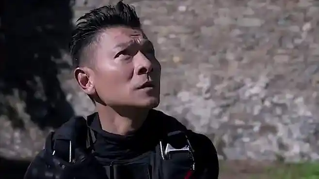 侠盗联盟:别看华仔现在年纪大,身手可是堪称二十的小伙-影视综视频