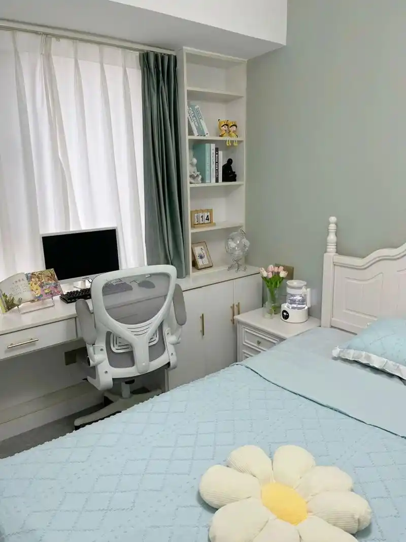 9平米的儿童房|书桌衣柜全都不能少 哈喽,大家好～ 今天来看看我简单