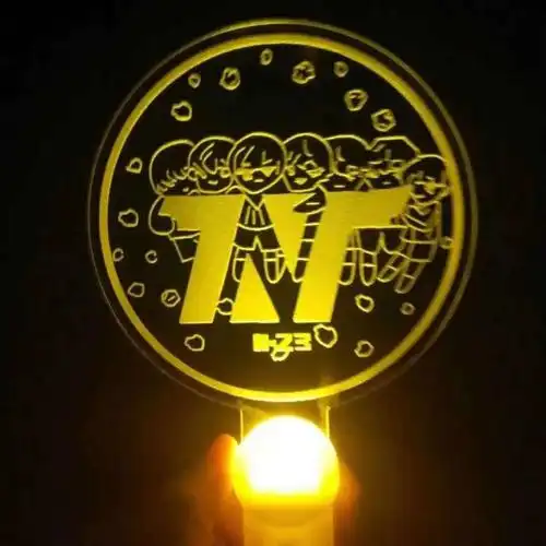 时代少年团演唱会发箍应援灯牌发光小胸牌tnt爆米花手灯diy荧光棒 tnt