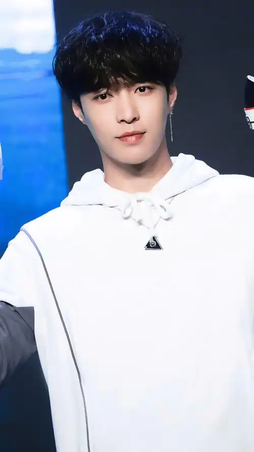 张艺兴 - 堆糖,美图壁纸兴趣社区