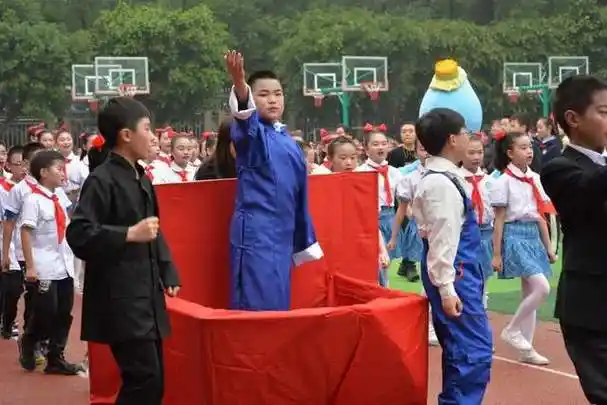 活力大江逐梦想快乐成长向未来记大江小学第25届体育节