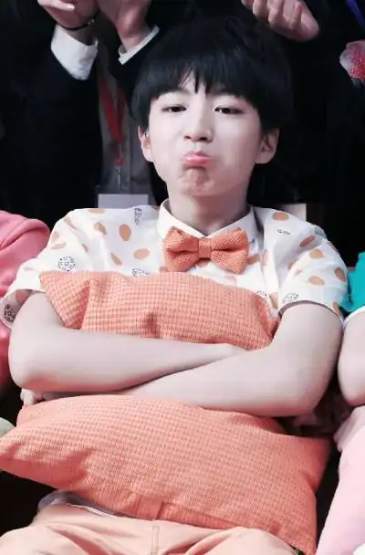 王俊凯萌萌的照片