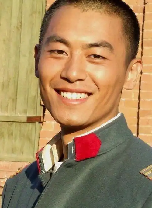 朱亚文演的最好的角色是闯关东的朱传武了吧