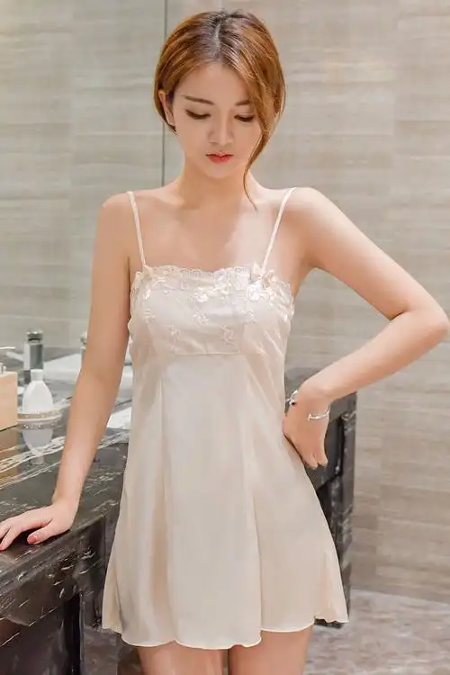 吊带睡衣性感睡衣女夏季蕾丝薄款丝绸一字领纯色抹胸短款露背吊带睡裙