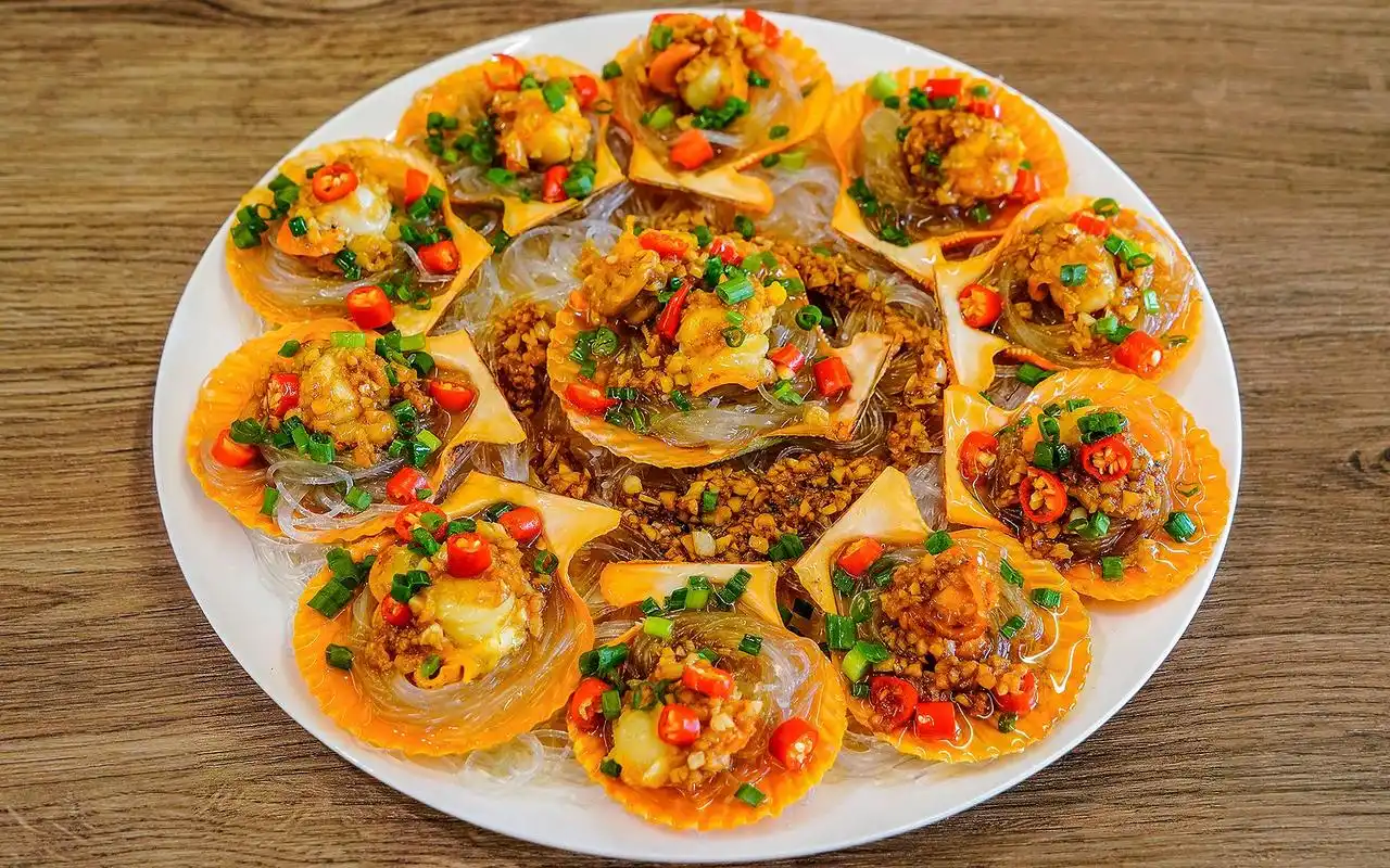 蒜蓉粉丝蒸扇贝,潮汕媳妇独特做法,鲜嫩多汁又入味