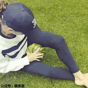 健身圈最近很流行的变态健身挑战简直看得人胯下一凉