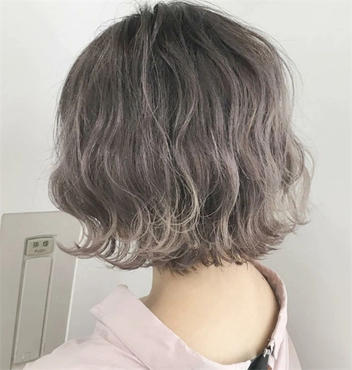短发波纹卷发型 30-40岁减龄利器_最新发型 - 美发站
