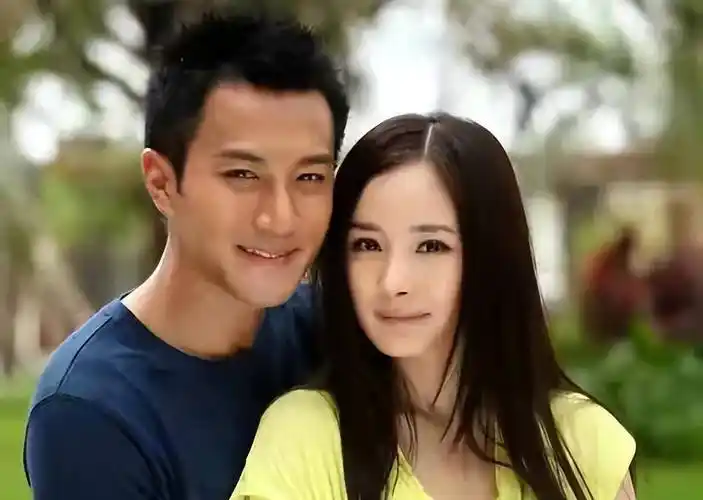 "撩汉高手"杨幂的曲折上位史,靠魅力征服三位大咖,被迷弟追逐_演出