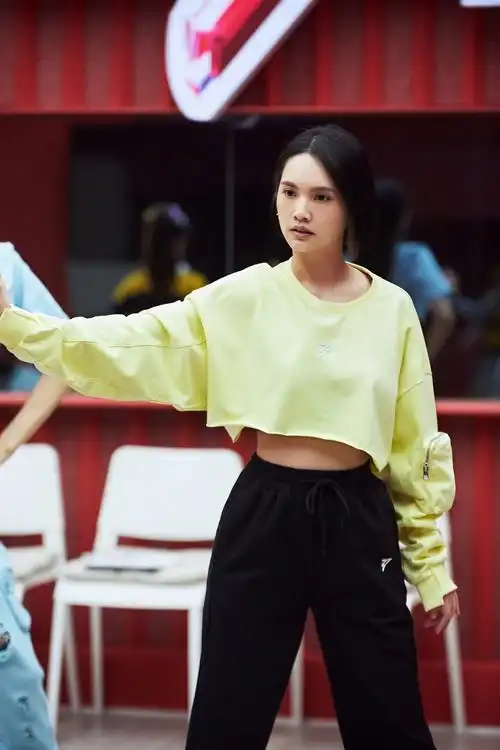 杨丞琳《浪姐2》踢馆成功展现超强唱跳实力 "全能ace"来了!