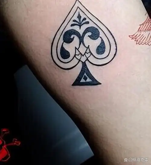 故事:黑桃a俱乐部专为客户提供教练,我发现老婆身上也有黑桃a纹身