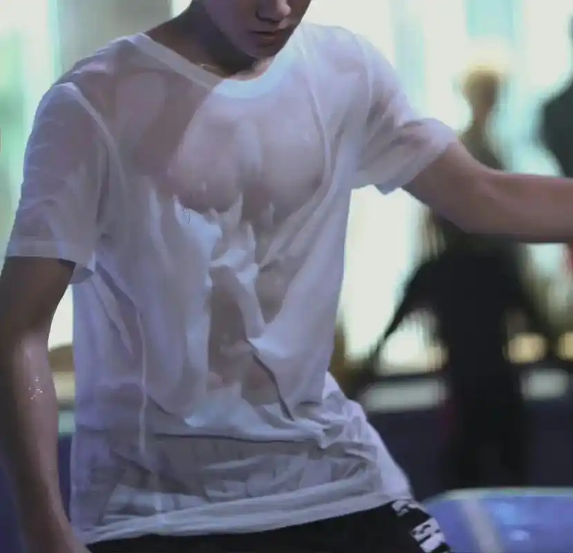 2019vs2023#张真源 #张真源钓系之神 #胸肌腹肌大 - 抖音