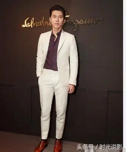 玄彬周一围现身米兰时装周, 两人罕见同框, 网友: 差距有点大