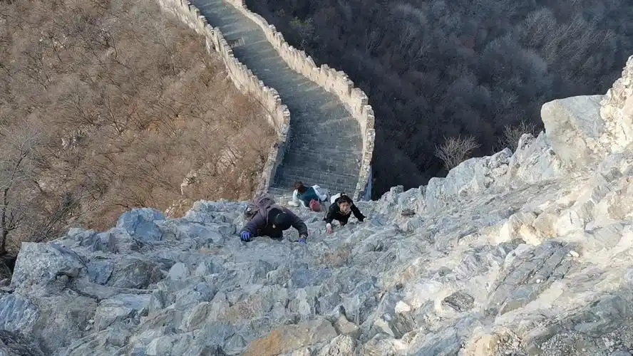 箭扣长城鹰飞倒仰库存噢