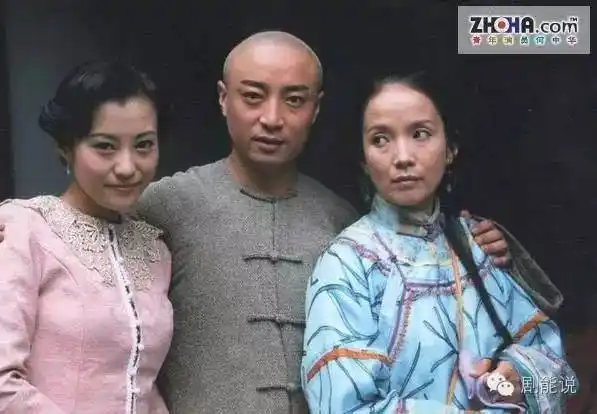 除此之外,何中华还有《流星蝴蝶剑》,《天涯追缉令》,《机灵小不懂》