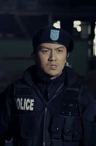 荣誉成就 暂无 主创作品票房 87 万 演员                  简介:李宁