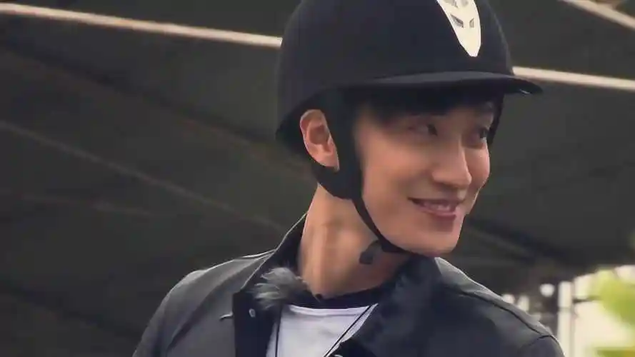 我们相爱吧乔任梁骑马徐璐觉得简直帅呆了心动的感觉