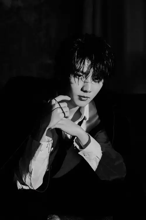 马嘉祺 制服病娇感