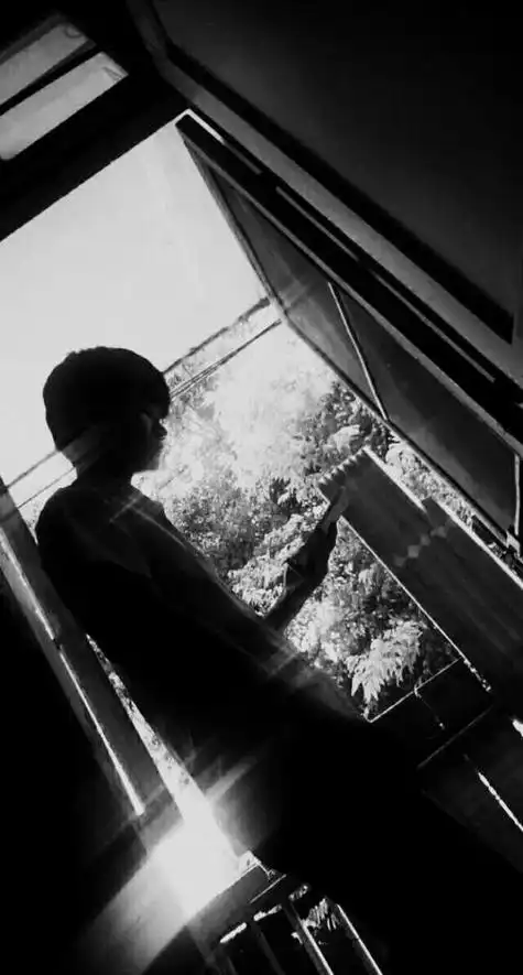 形容心痛无助难过的句子