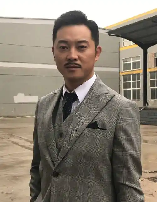 演员沙溢 经典照片合集