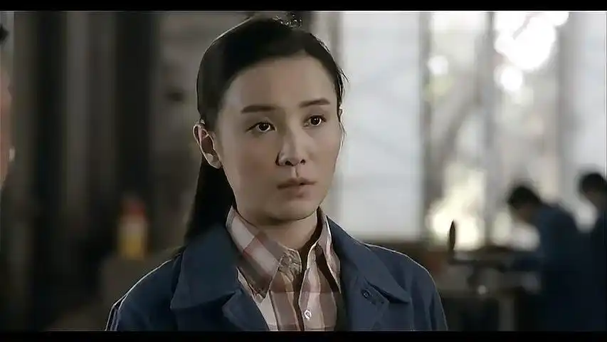 爷们儿国生早就看出宋佳图纸错了却不告诉她这下宋佳出丑了