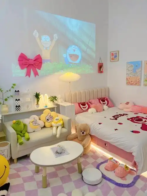 低成本卧室改造这样布置卧室好温馨