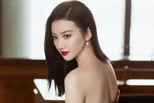 景甜的父母亲资料被扒家世到底有多强大 后面大佬yxl到底是谁分手了吗