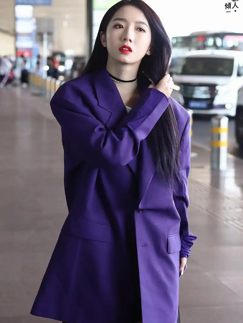 孟美岐私服穿搭 这身look她hold住了吗 火箭少女成员孟美岐今日份机场