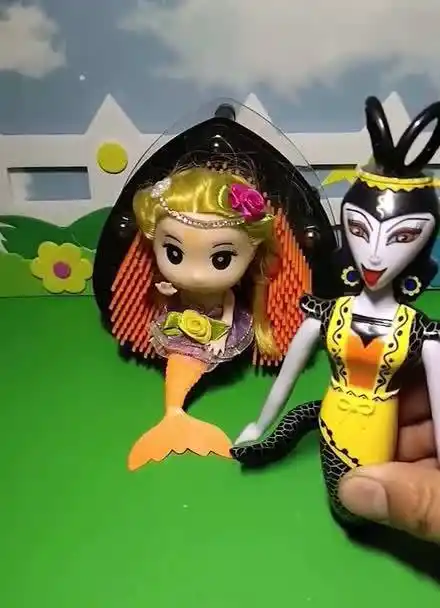 蛇精抓了美人鱼!