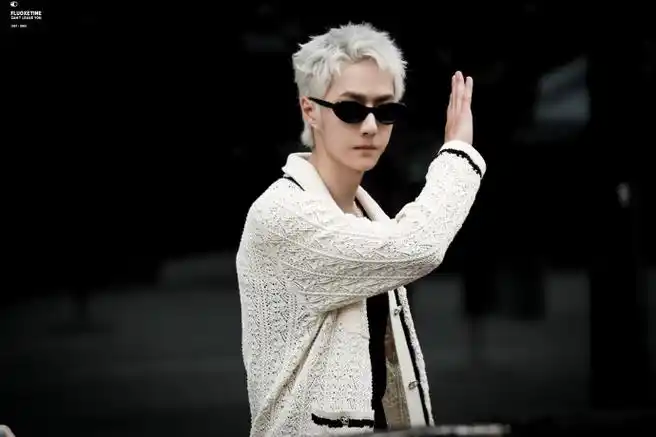 王一博g社生图#你知道吗,作为香奈儿全球品牌形象大使的王一博穿的是