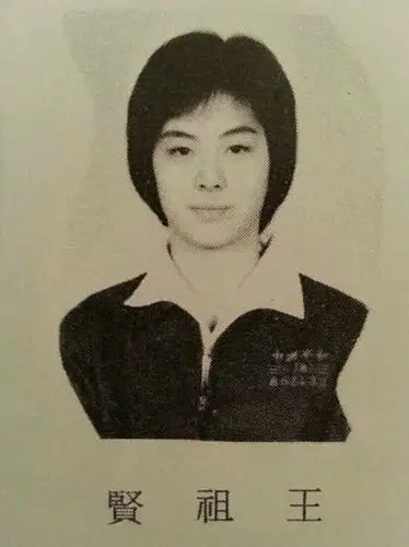 王祖贤青涩旧照曝光颜值秒杀当代小鲜肉