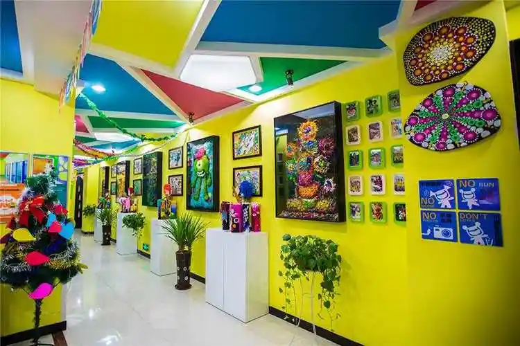 少儿美术培训室内设计 少儿艺术培训机构装修效果图