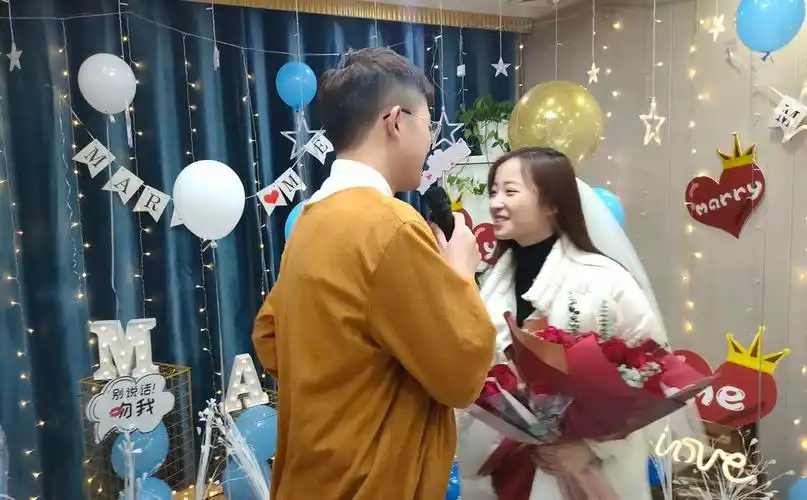 陈晓钻戒求婚陈妍希盘点明星浪漫求婚组图