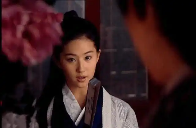 8位女扮男装的女明星,刘亦菲董洁叶璇全是经典,都没有帅过她